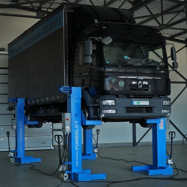 Підйомник вантажний електромеханічний 30т (мобільні колони 4шт) POWERLIFT PWR-HD75S4 PWR-HD75S4 фото