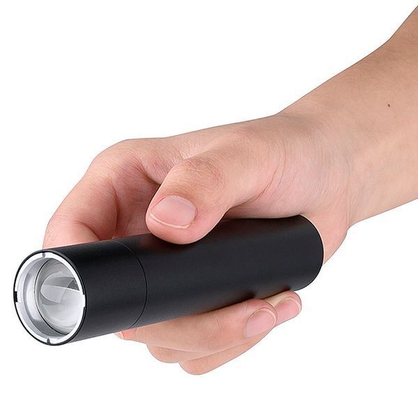 Фонарик светодиодный (LED) ZOOM (+функция Powerbank) PROTESTER PRO-FL0220S PRO-FL0220S фото